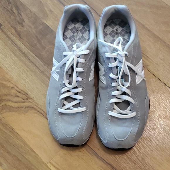 gym shoes new balance